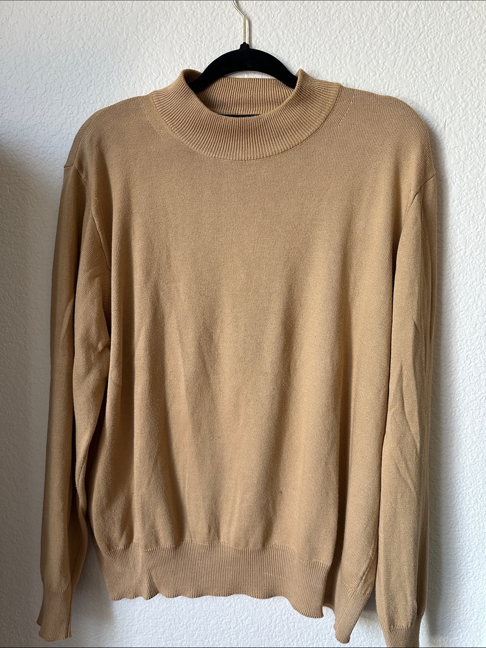 Men's Turtleneck Sweater in Camel-Tan